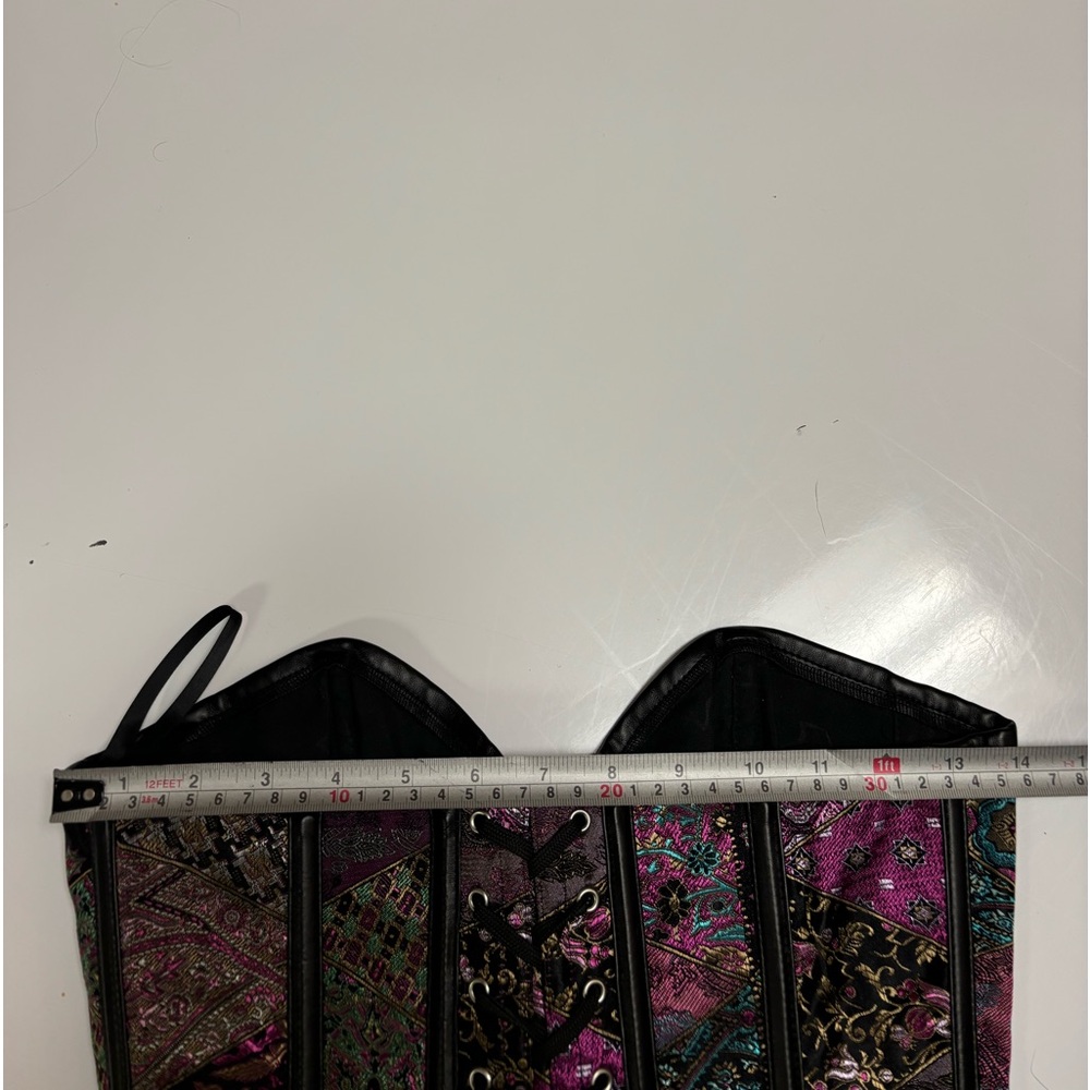 Gothic corset with buckles size medium - Picture 7 of 8